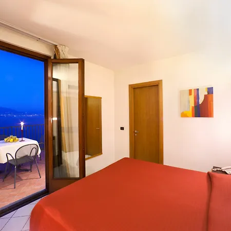 Torre Barbara 4* Вико-Экуенсе